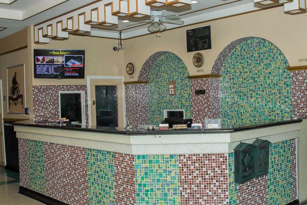 Regency Suites Hotel Georgetown Exterior photo
